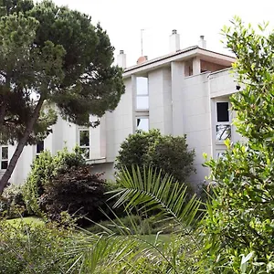 Liebeshotel Punt 14, Gavà