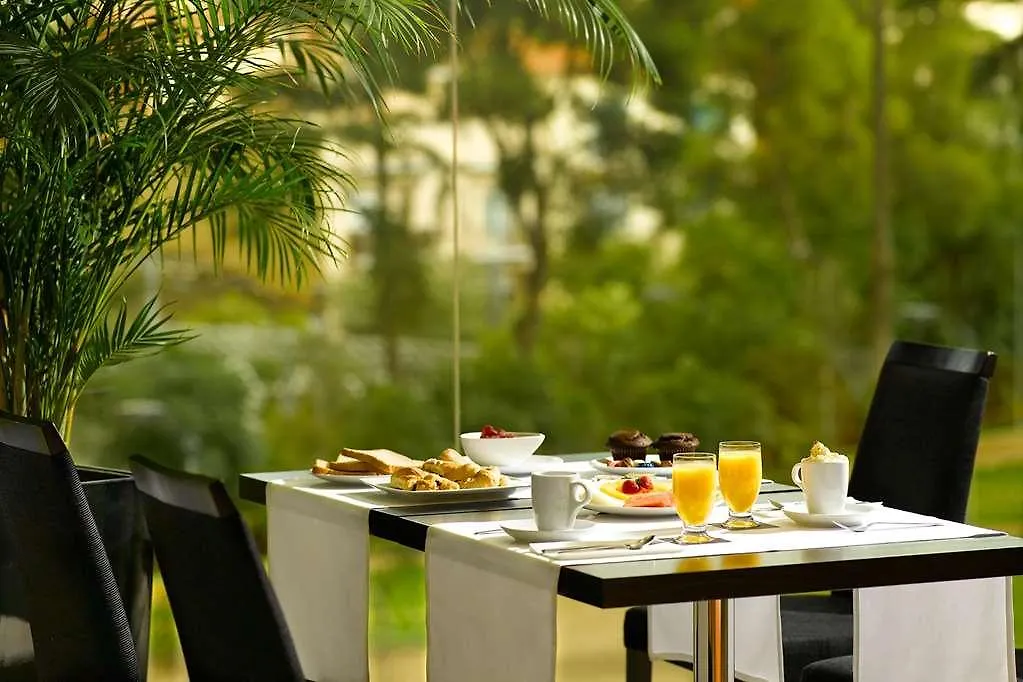 Sercotel Ciutat De Montcada Hotel