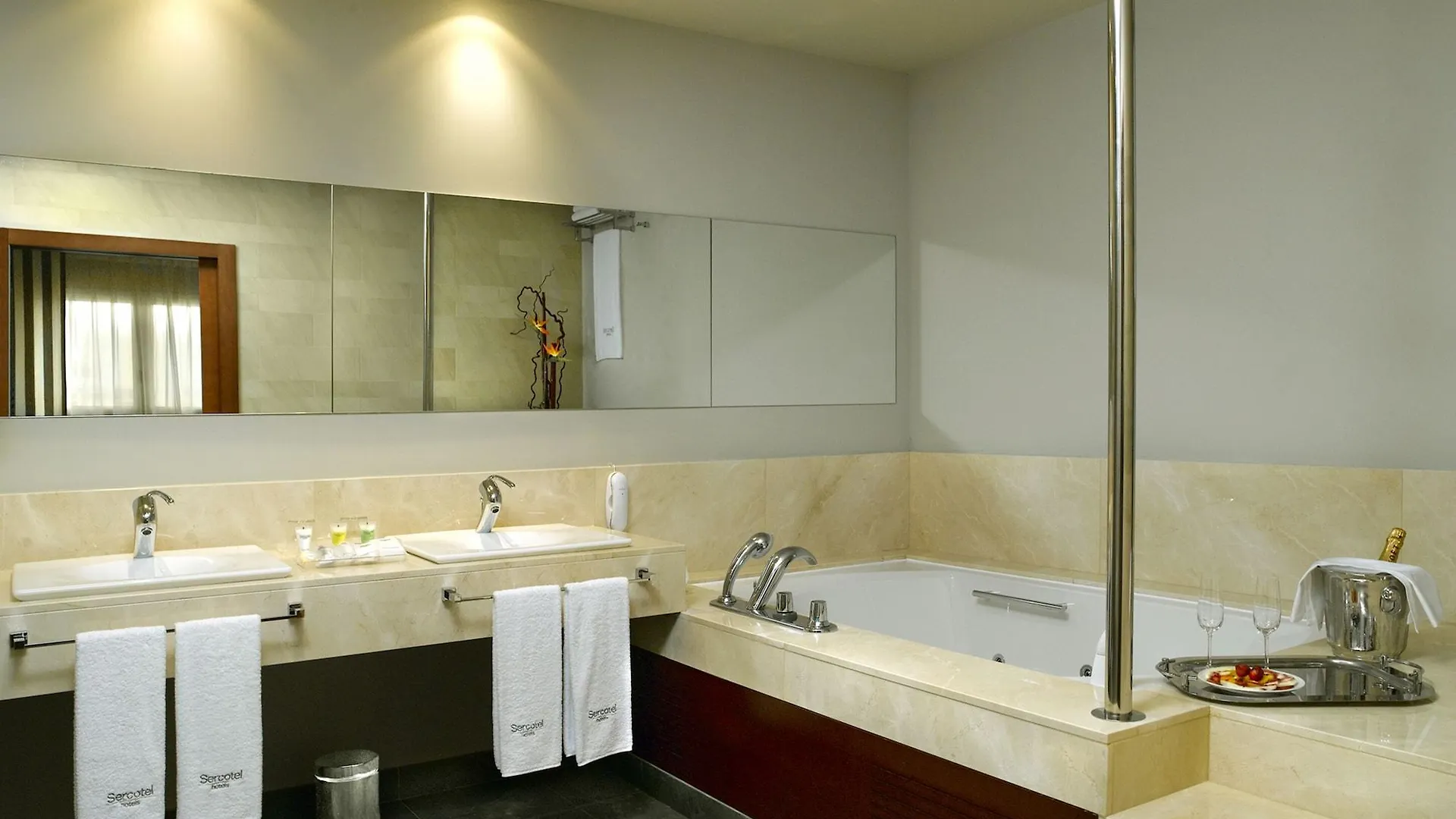 **** Hotel Sercotel Ciutat De Montcada Hiszpania
